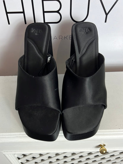 ZARA. Black satin platform shoes. Size 39