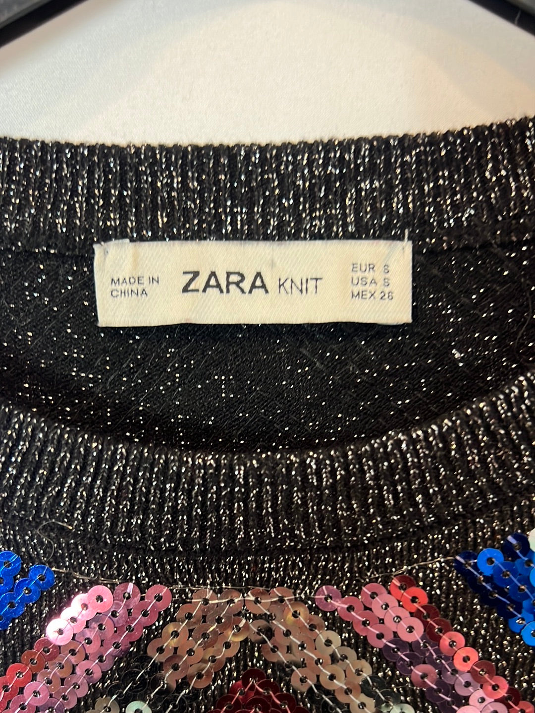 ZARA. Ts sequin knit top