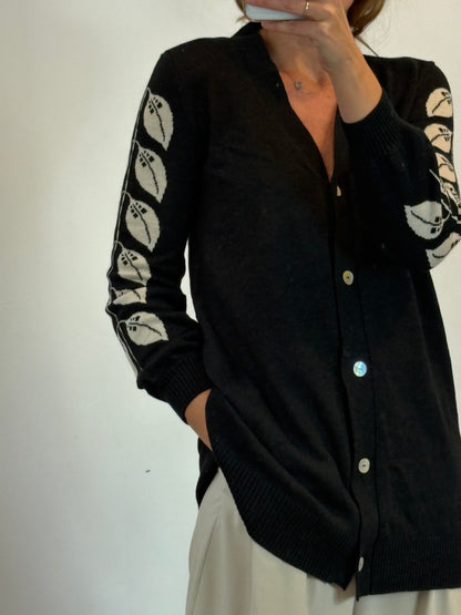 LA CASITA DE WENDY.  Chaqueta lana hojas manga