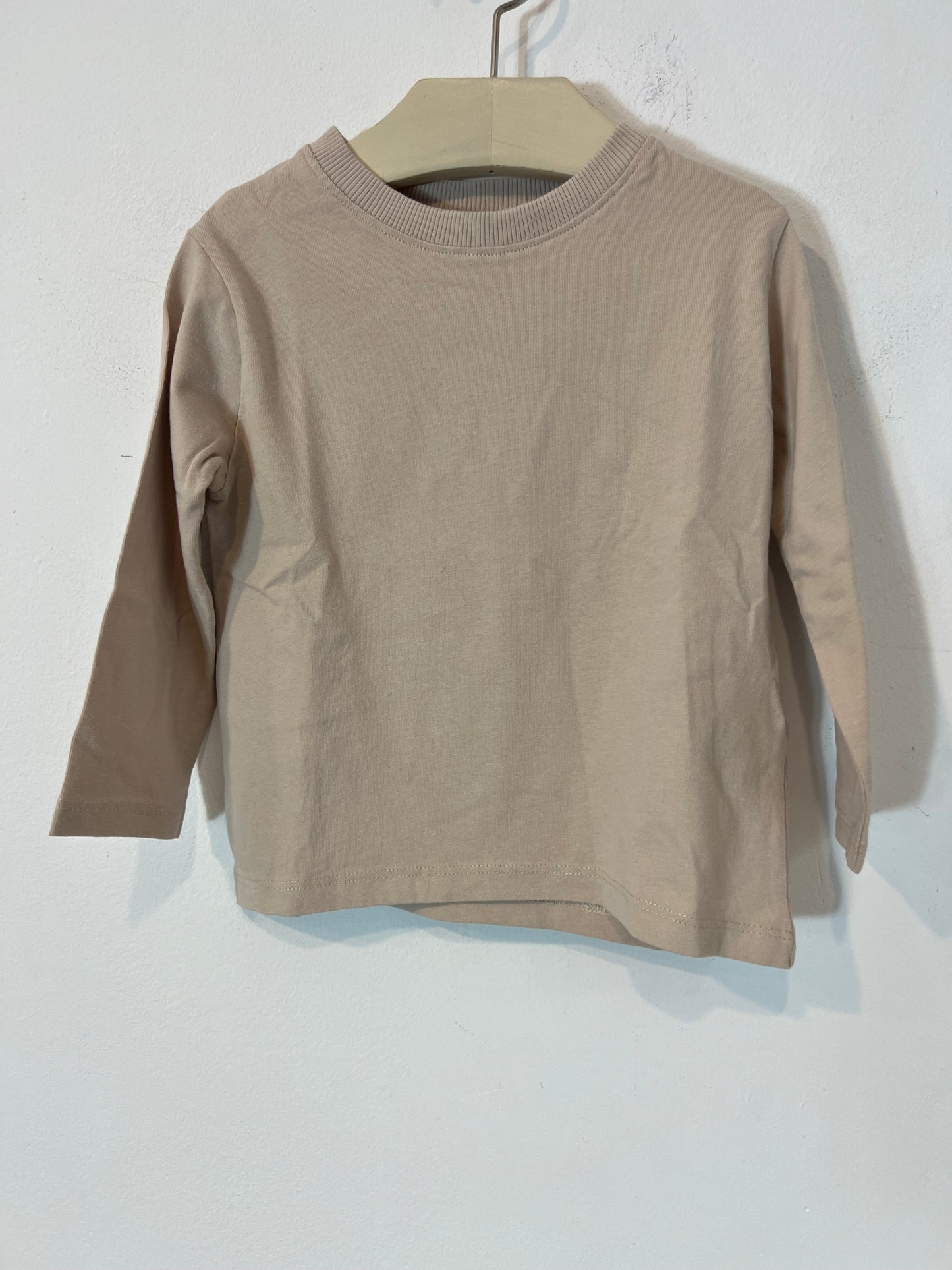 ZARA. Pack 3 camisetas algodón tonos tierra. T 9-12 meses