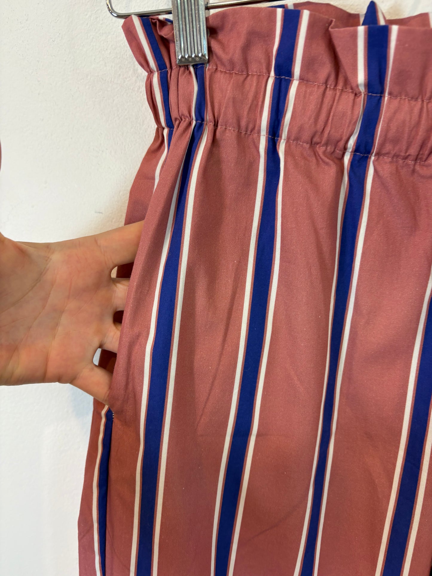 HIMBA. Total look top y pantalón rayas. T S