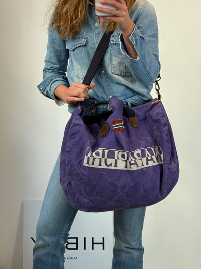 NAPAPIJRI. Bolsa deportiva /de viaje morada