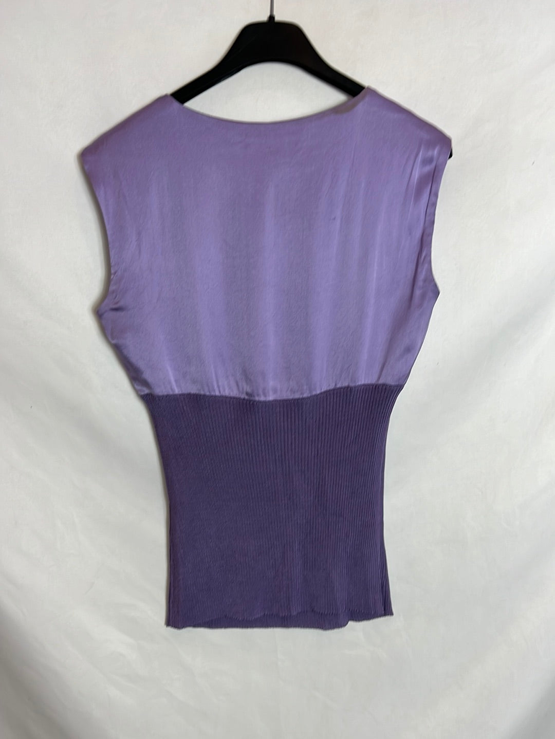PEDRO DEL HIERRO. Purple double-textured top. TS