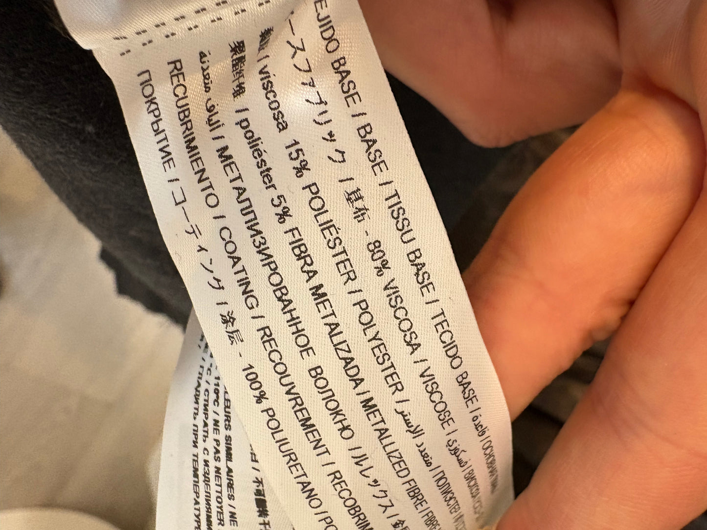 ADOLFO DOMINGUEZ. Vestido midi marrón efecto piel