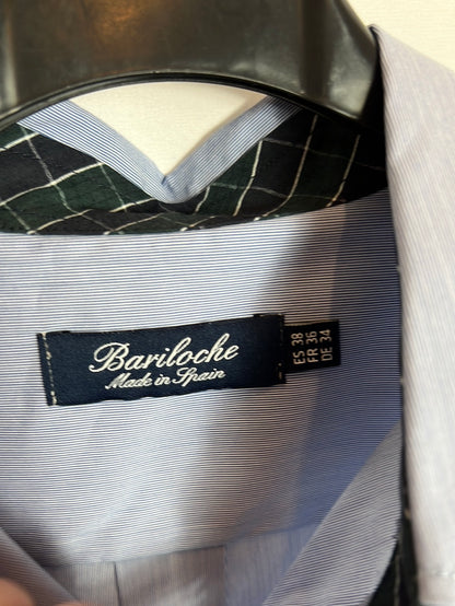 BARILOCHE. Camisa azul detalle puños T.38