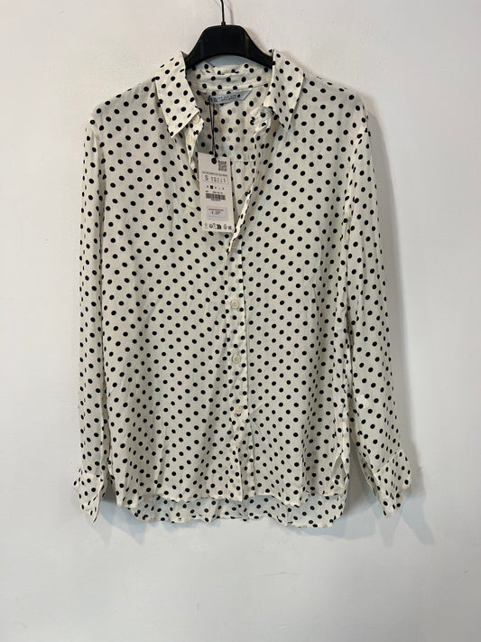ZARA. Blusa fluida lunares