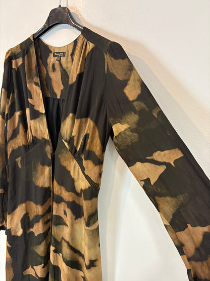 MASSIMO DUTTI. Short green skirt with pocket T.xs