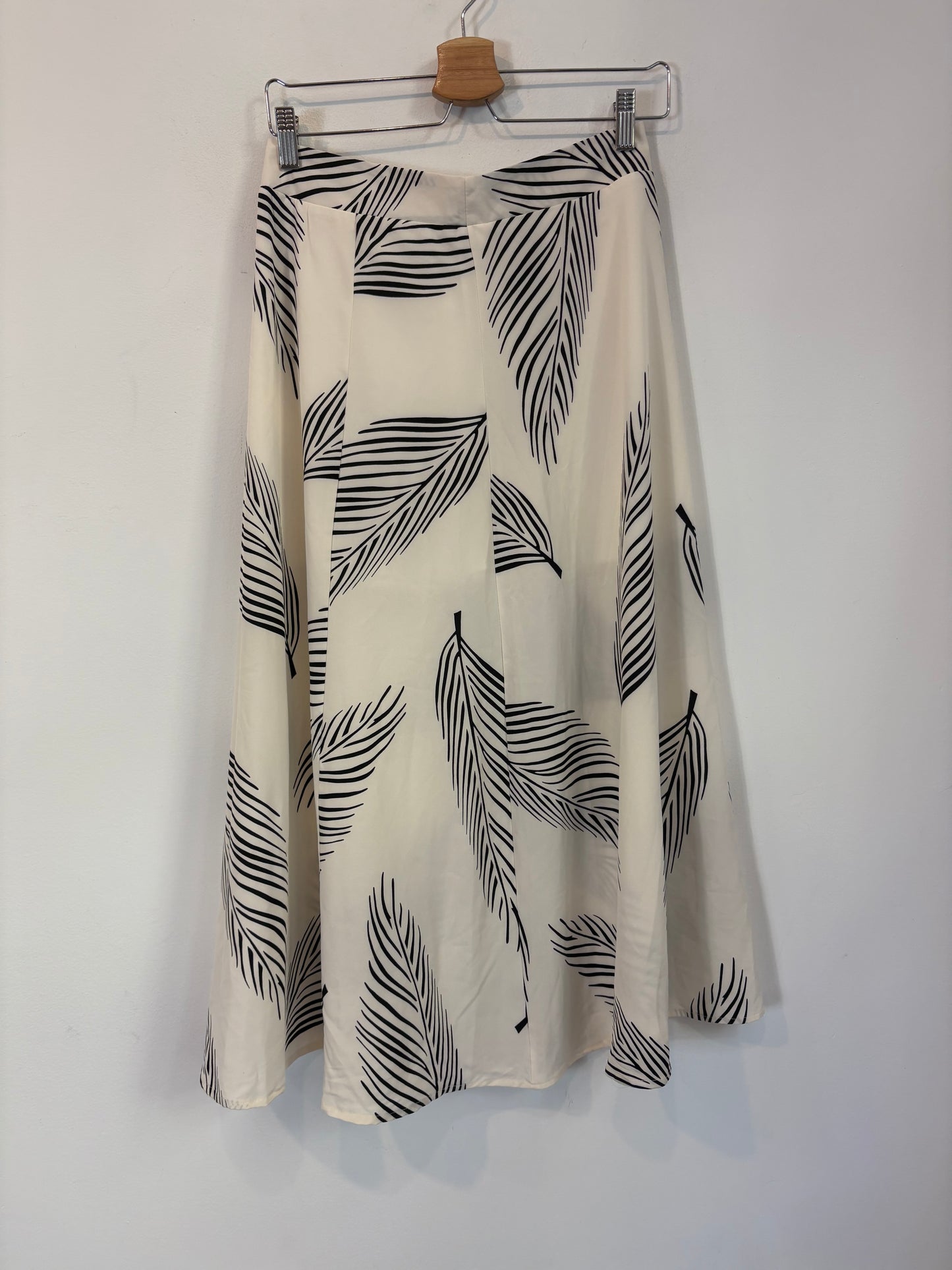 OTHERS. Full midi skirt. TM