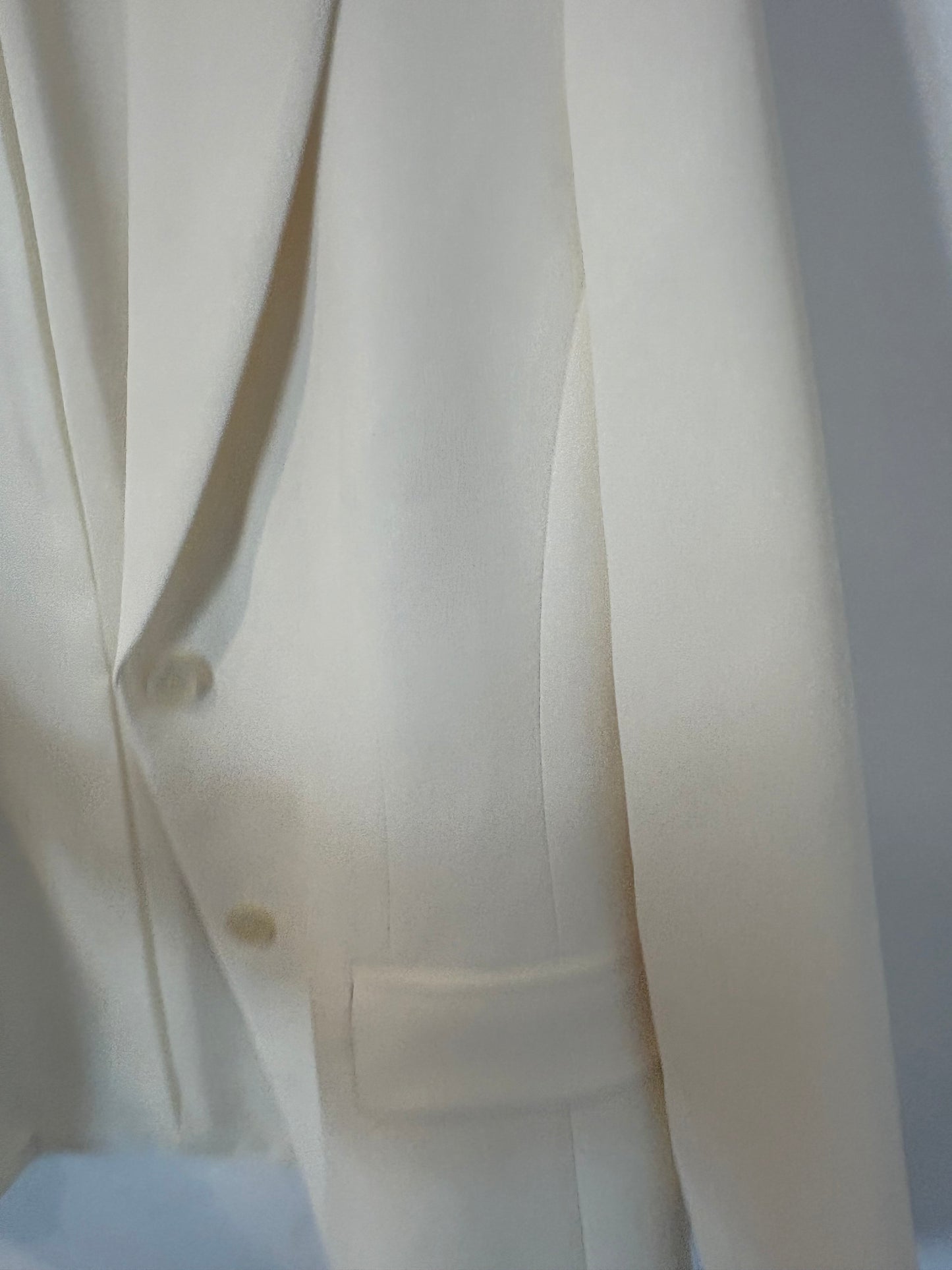 NAULOVER. Conjunto blanco roto fluido