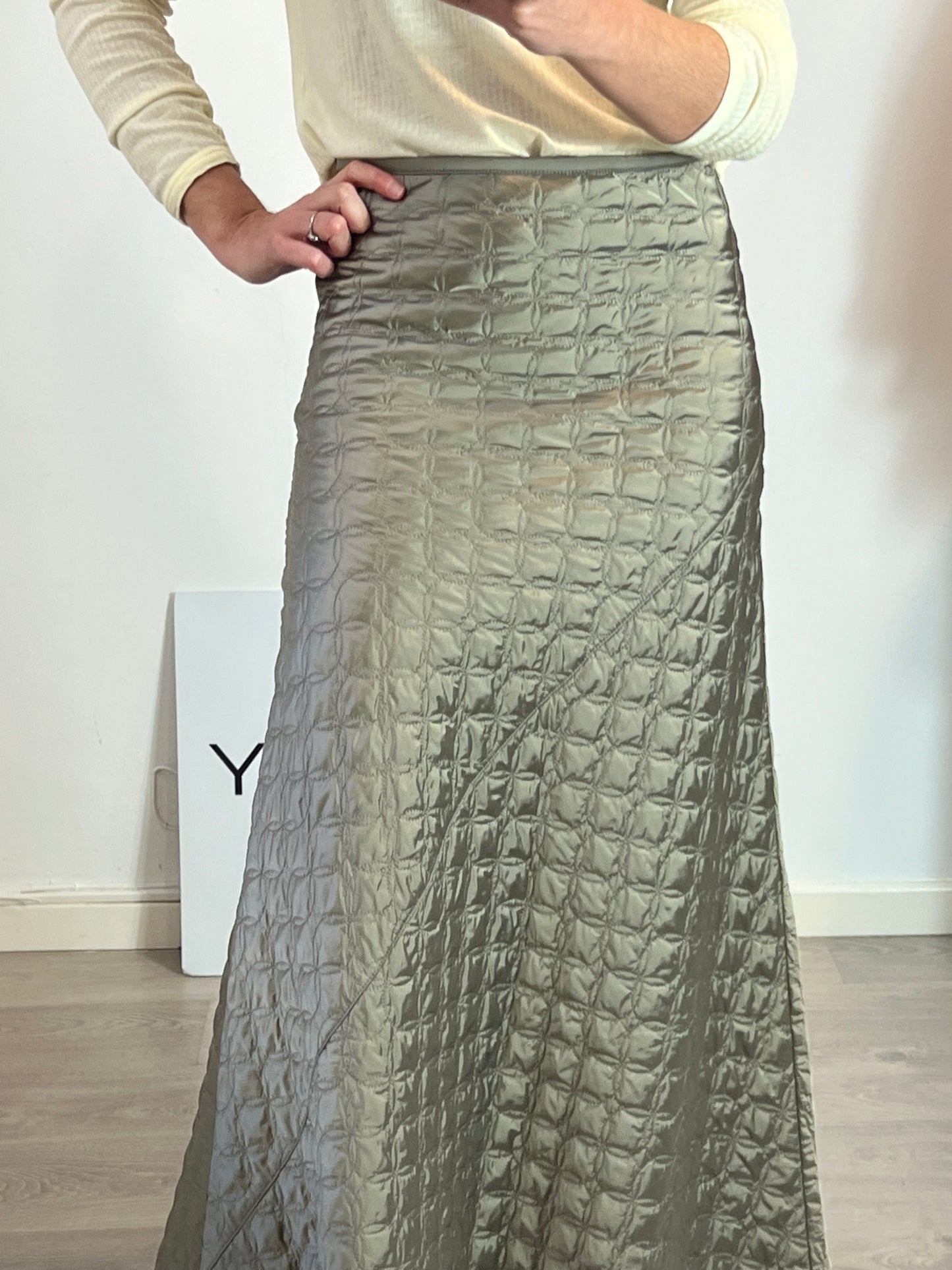 ARMANI. Quilted skirt S.42 (38)