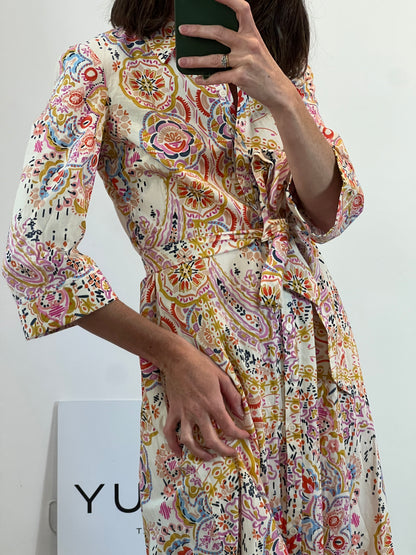 ZARA. Vestido camisero estampado multicolor. T S