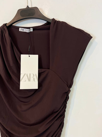 ZARA. Brown gathered lycra Ts