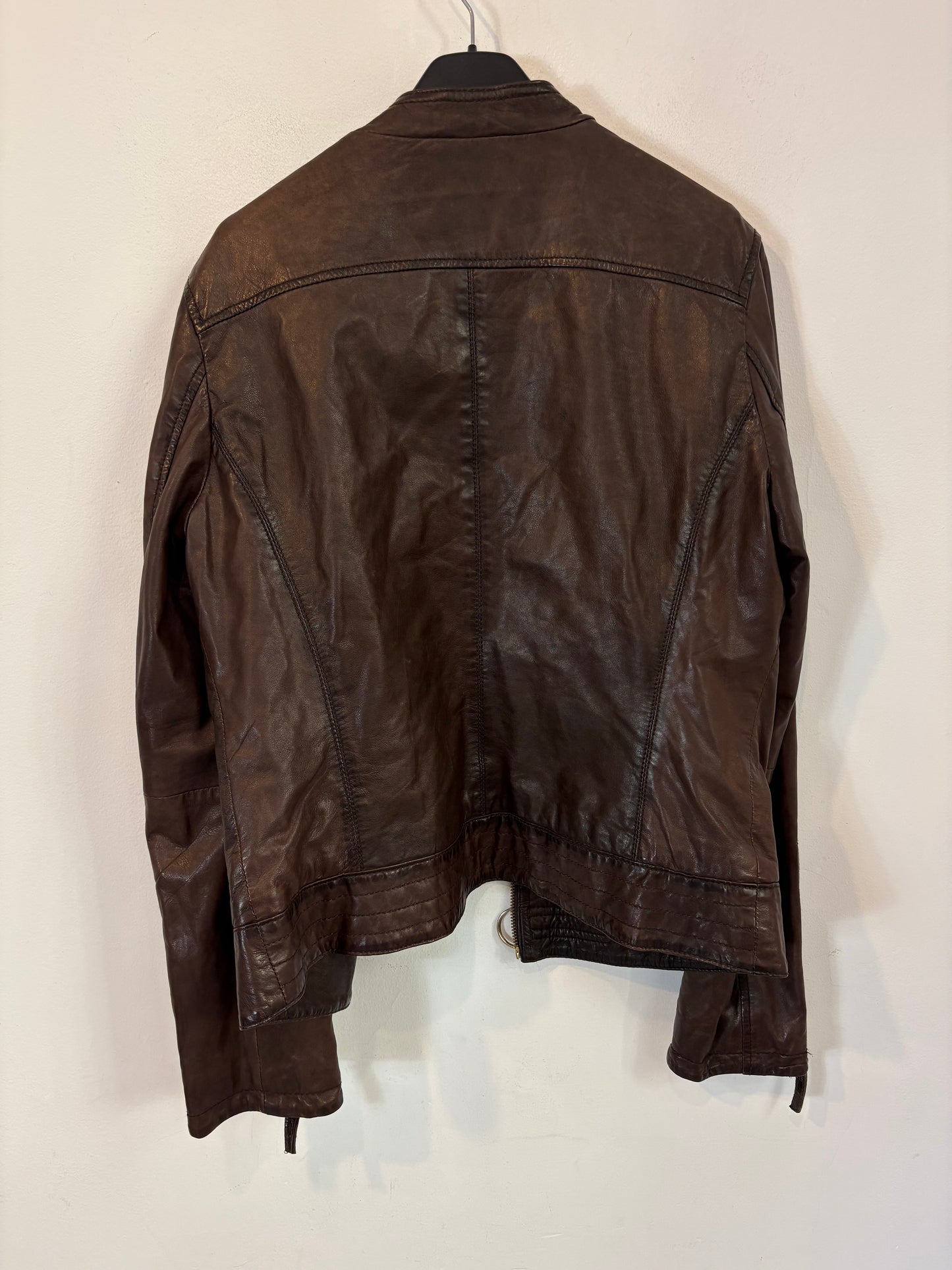 MASSIMO DUTTI. Cazadora marrón piel