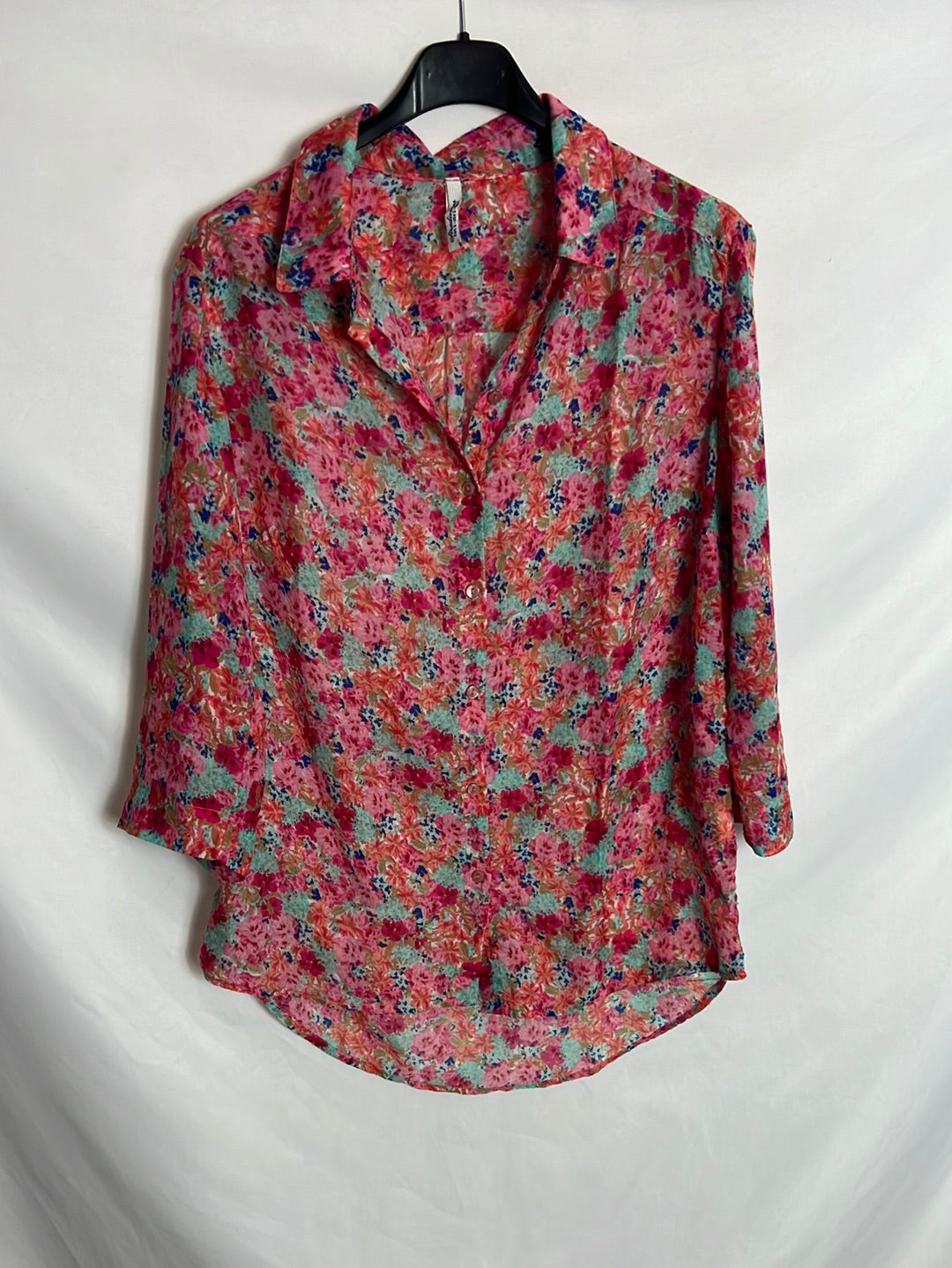 STRADIVARIUS . Blusa rosa oversized flores. T S