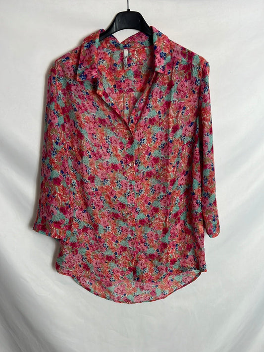 STRADIVARIUS . Blusa rosa oversized flores. T S