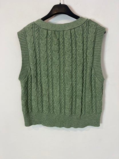 STRADIVARIUS. Chaleco punto verde. T M