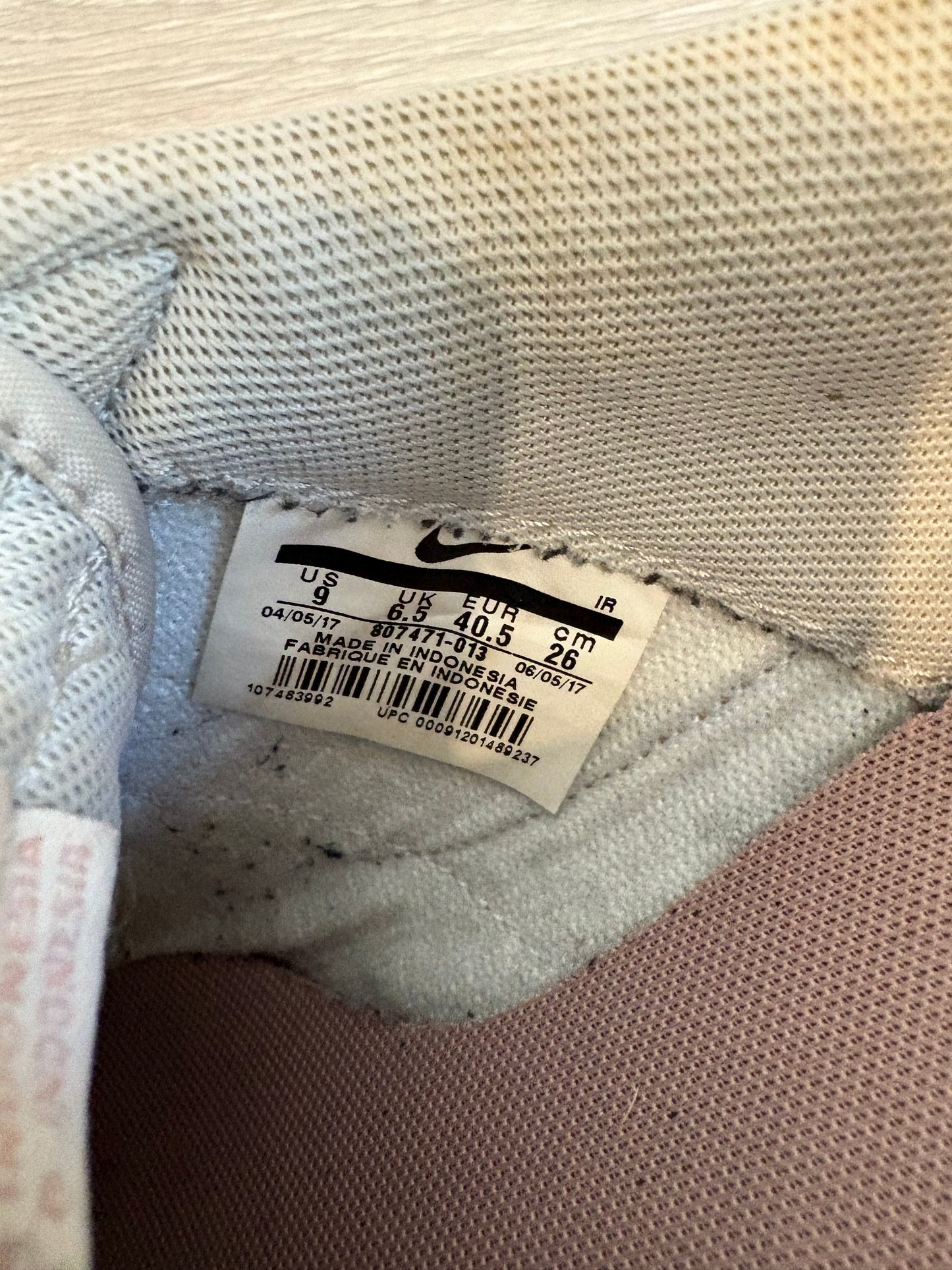 NIKE. Zapatillas piel logo rosa. T 40,5