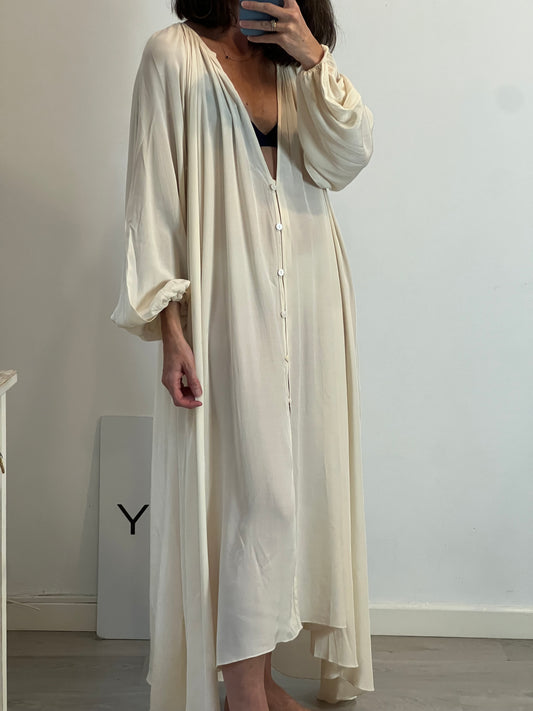 BRUNA. Vestido largo vaporoso beige. TU (S/M)