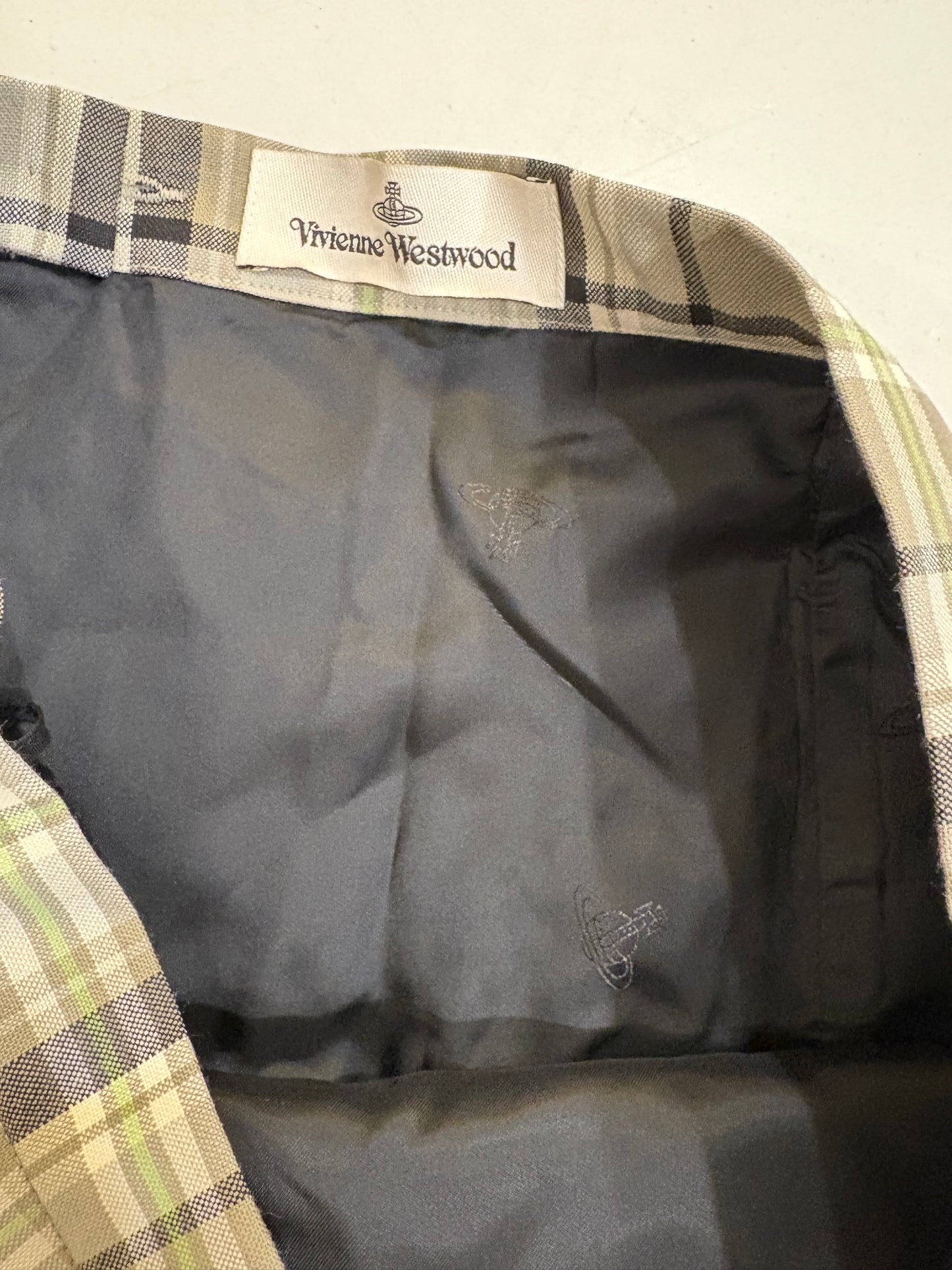 VIVIENNE. WESTWOOD. Falda gris cuadros T.44 (40)