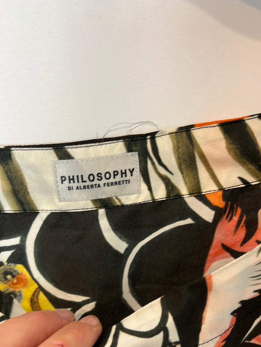 PHILOSOPHY OF ALBERTA FERRETT. Printed silk top/dress. Size 38