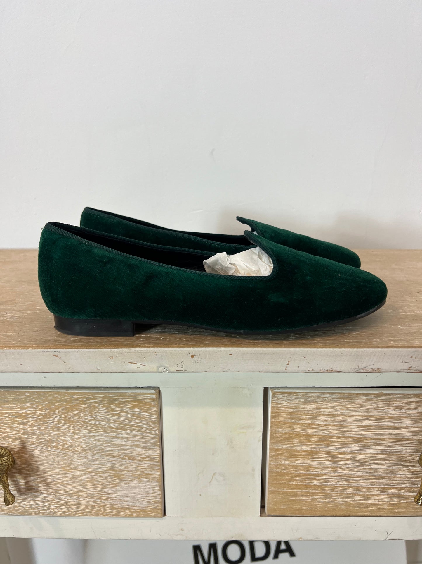 ANA SAENZ. Green velvet slippers T.37