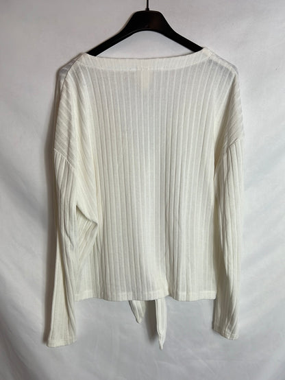 H&M. Top canalé blanco abotonado. T M