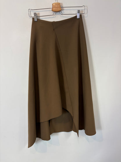 ZARA. Total look falda y top asimétrico