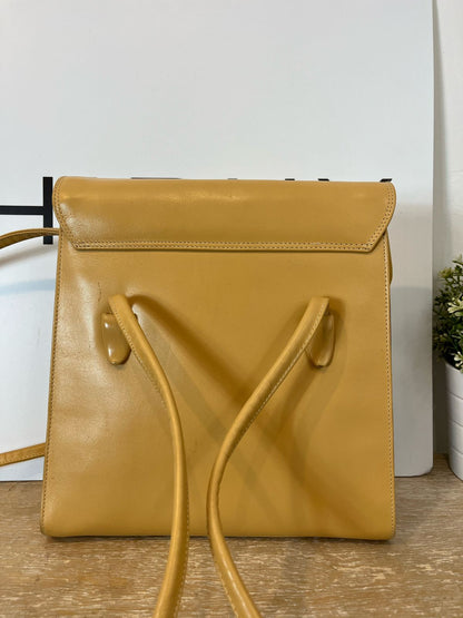 MONTBUI. Bolso piel efecto maletin