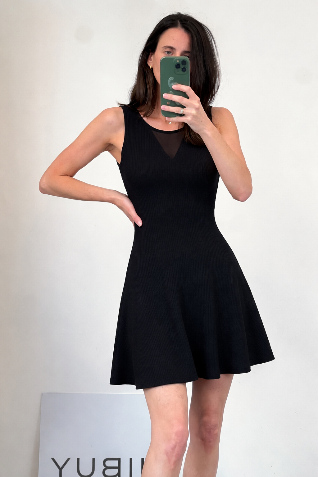 SUNCOO. Tight textured black dress. T 1 (S)