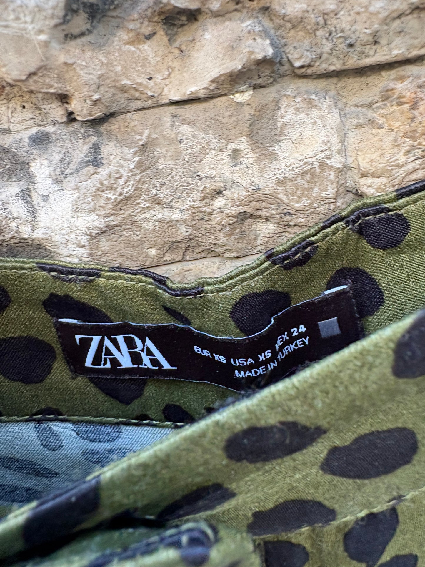 ZARA. Coral beaded jacket. TS