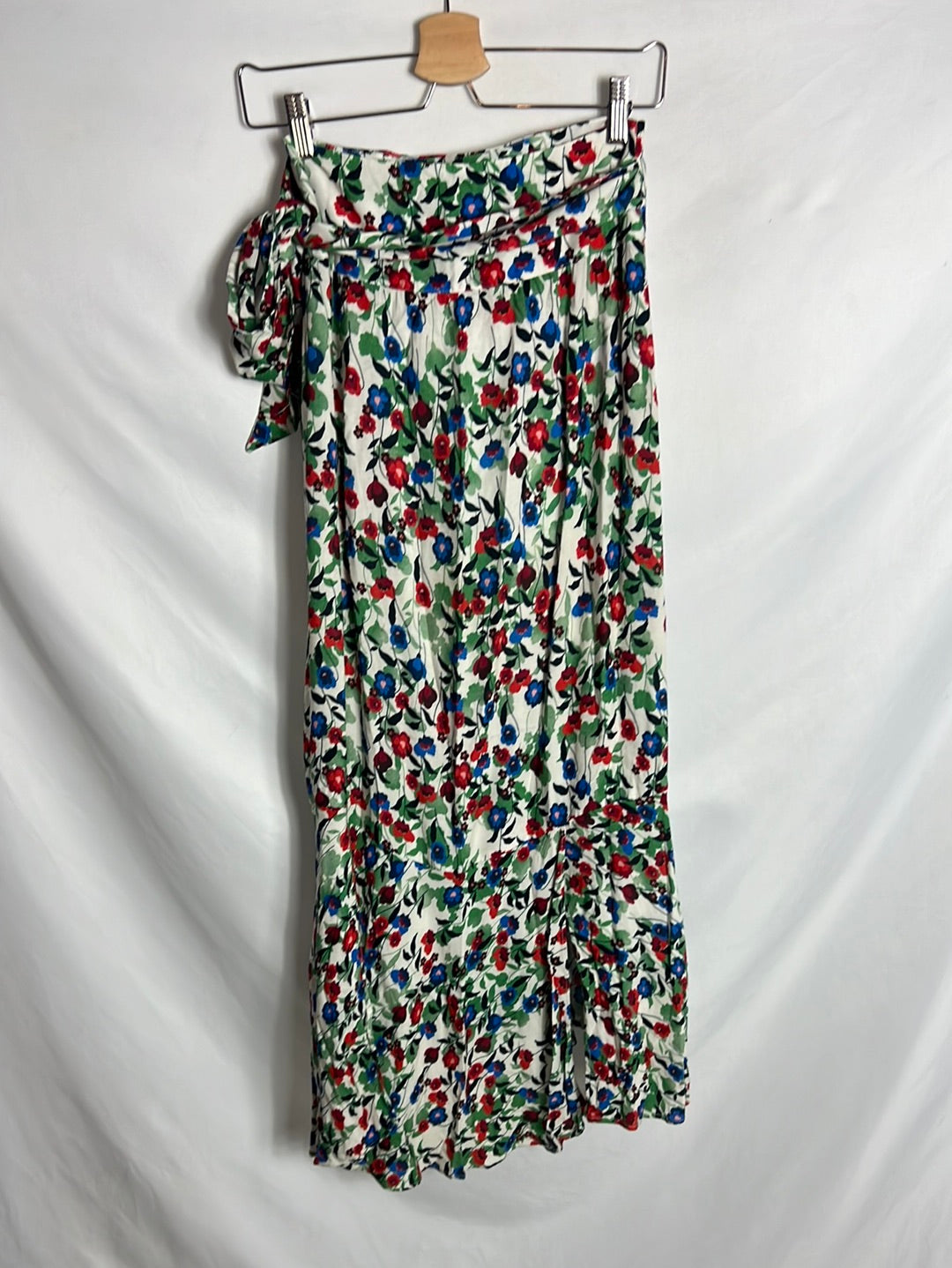 VOLANDA. Falda midi flores cruzada T.u(s/m)