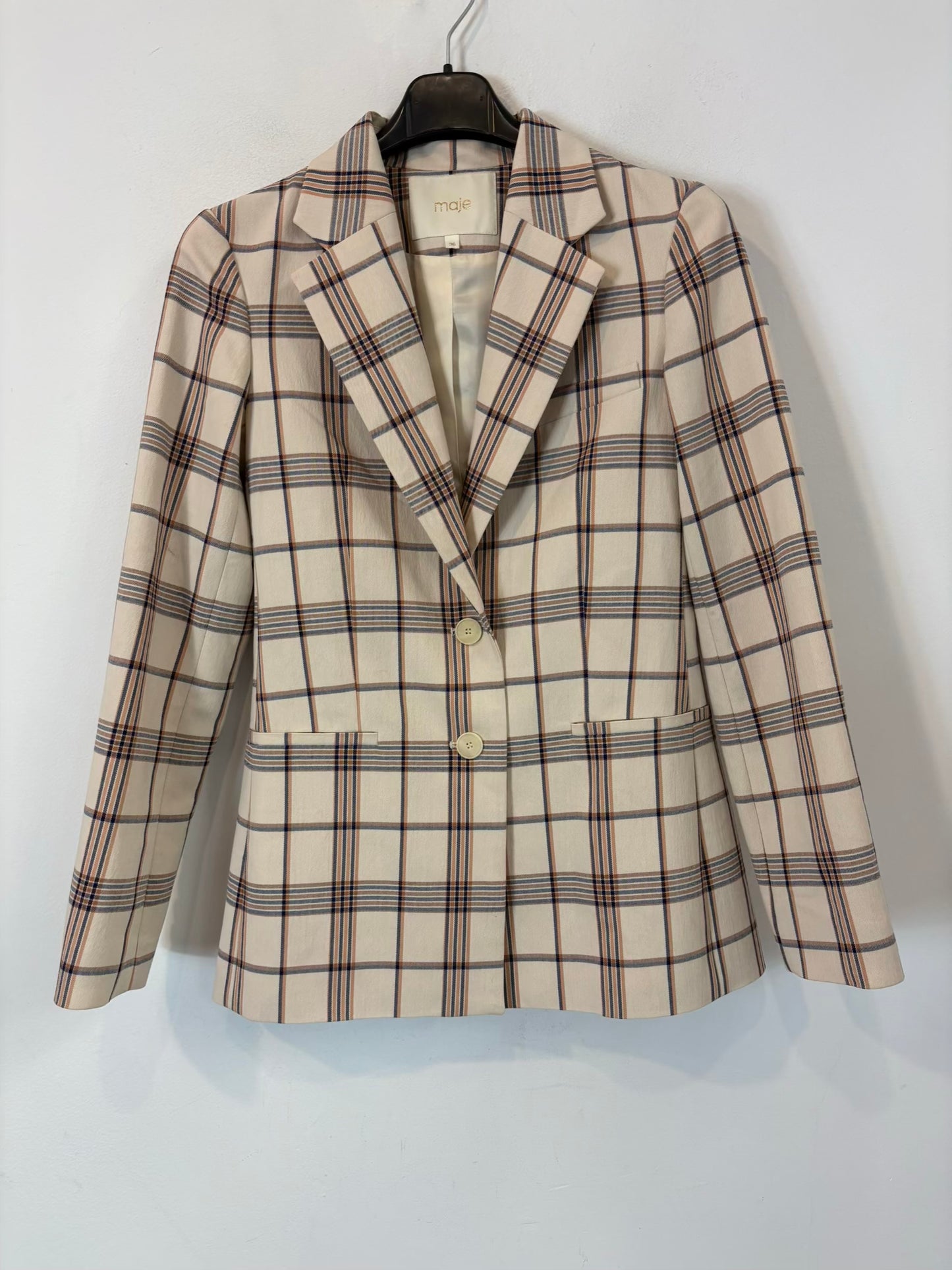 MAJE. Blazer fluida cuadros