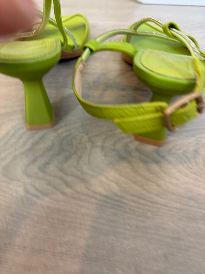 HISPANITAS. Sandalias verdes mini pedrería. T 39