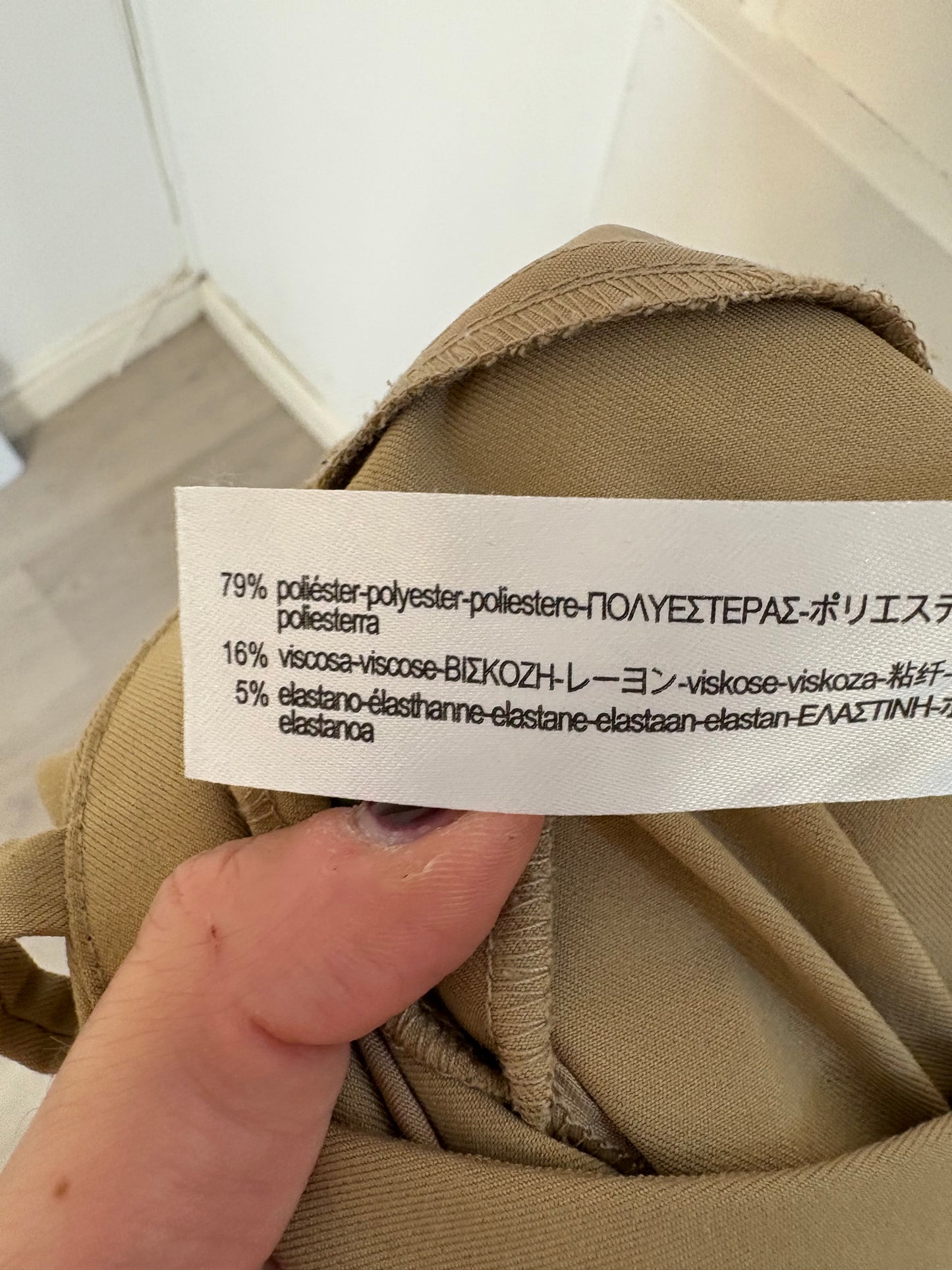 ZARA. Pantalón beige sastre. T XS