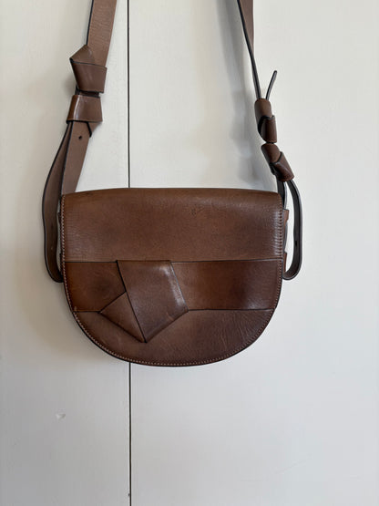 MALABABA. Bolso marrón piel asa larga