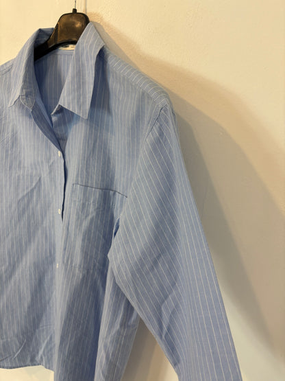 Camisa azul oxford rayas