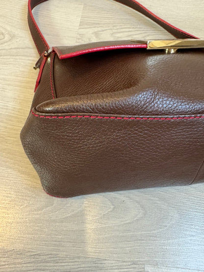 CAROLINA HERRERA. Bolso de hombro detalle cierre