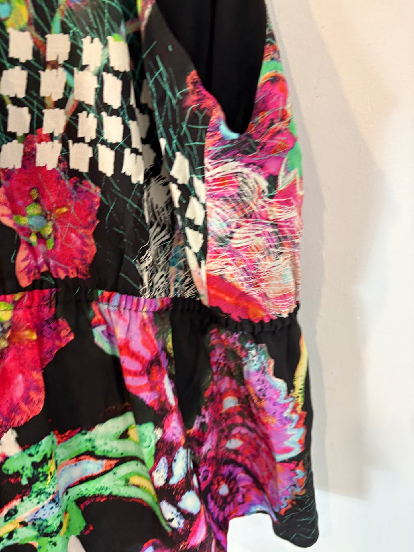 ROBERTO CAVALLI. Top seda estampado. T M