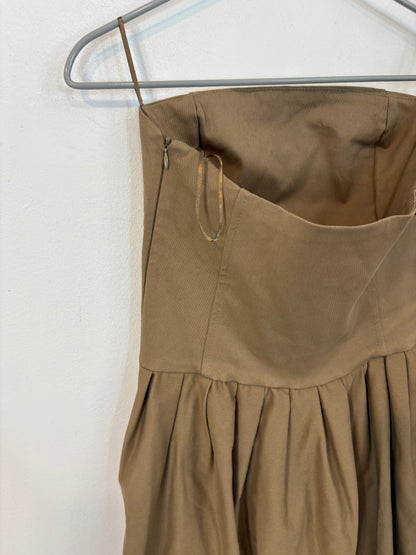 ZARA. Vestido palabra de honor caqui