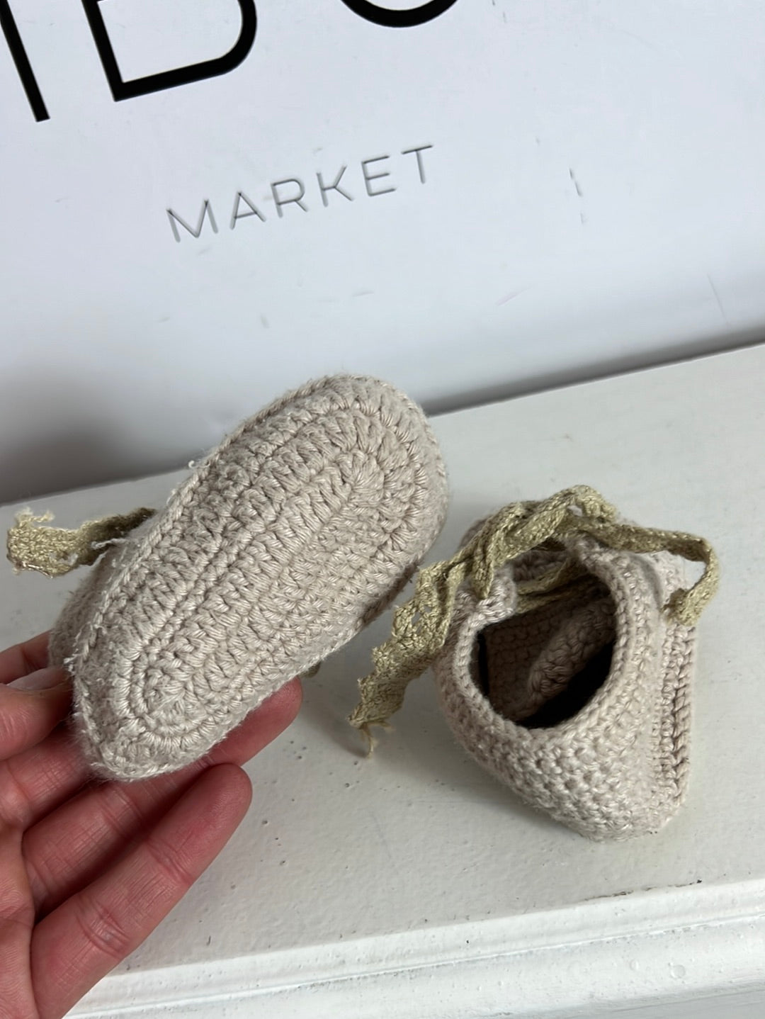 OTRAS. Patucos beige punto. T 0-6