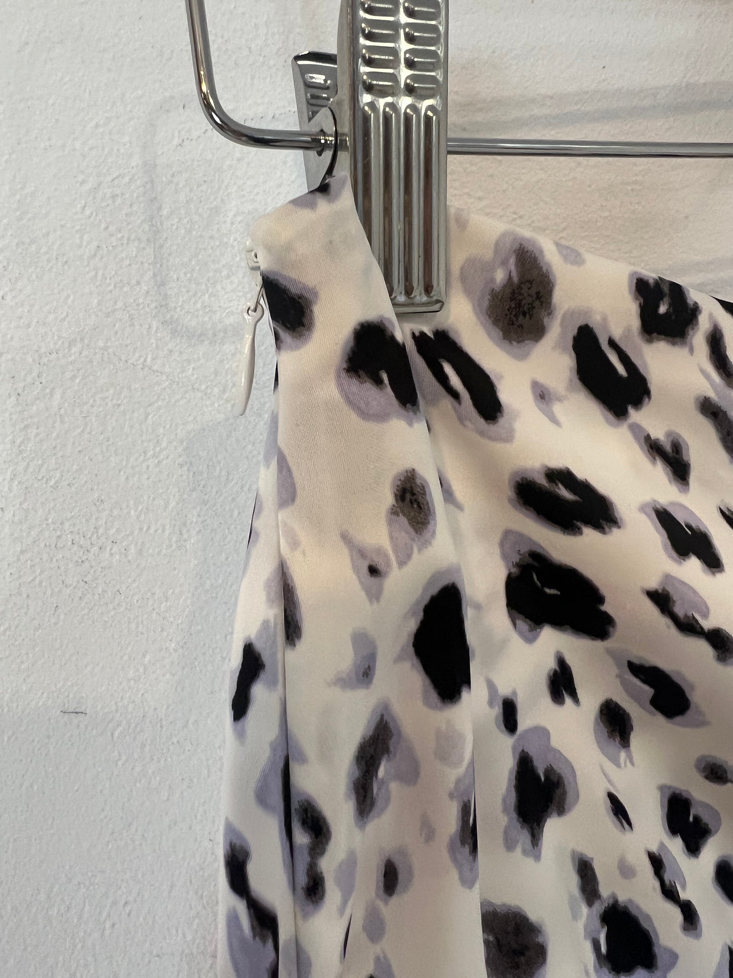 ZARA. Falda midi estampada T.s