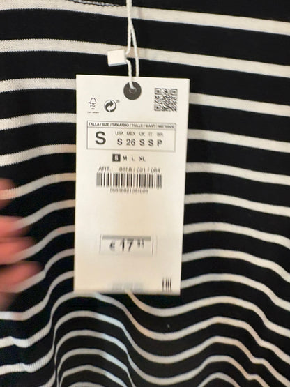 ZARA. Sudadera fina negra rayas blancas. T S