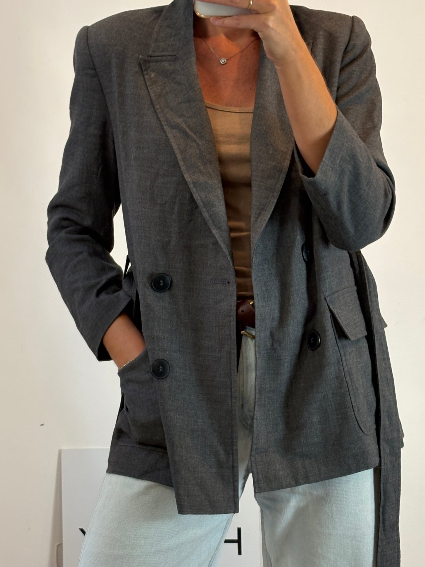 ZARA. Blazer gris doble botonadura