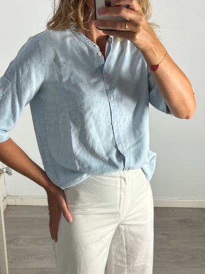 Massimo Dutti. Flowy denim blouse. T 40