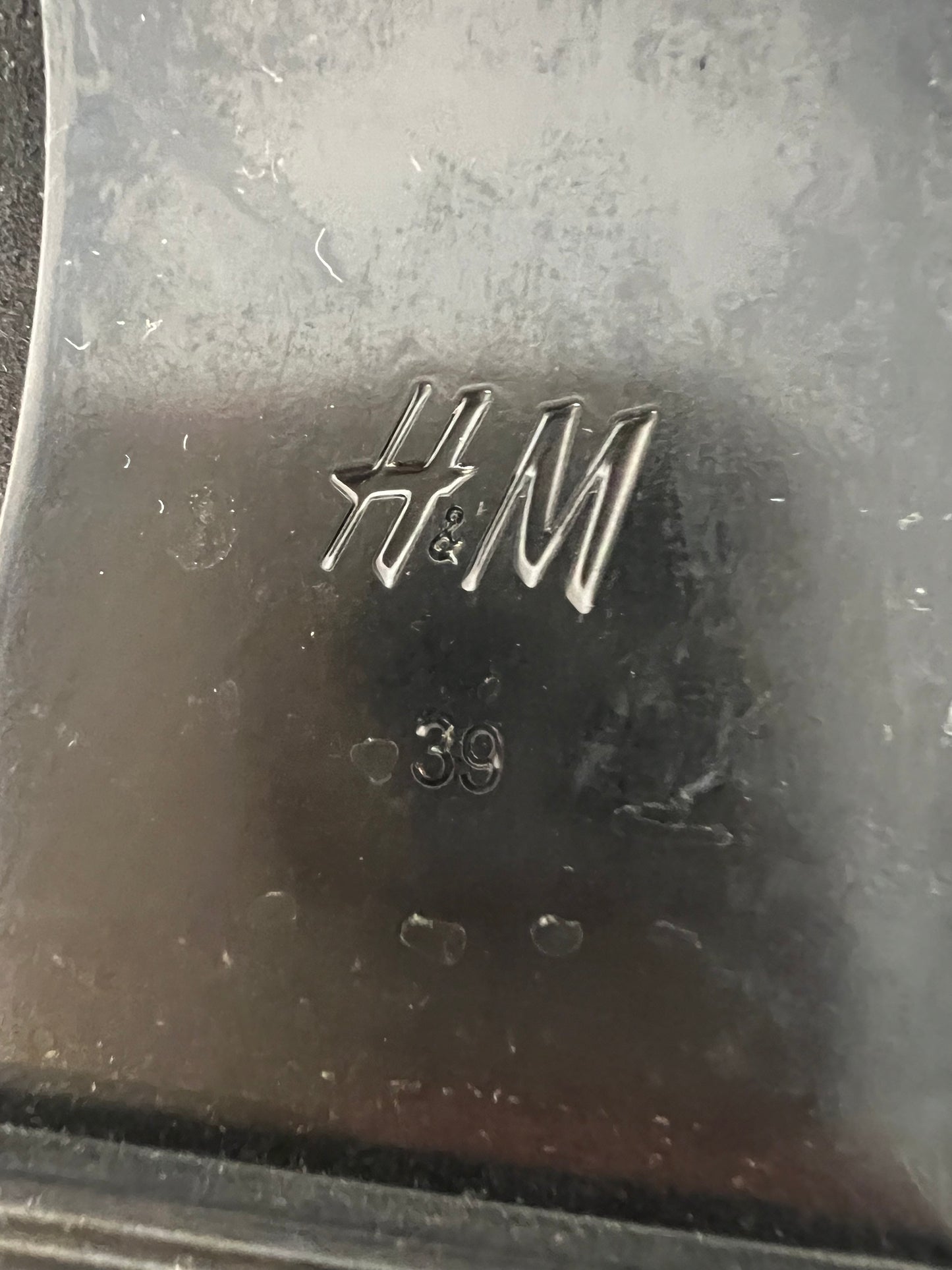 H&M. Bailarina negra hebilla. T 39