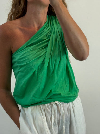 STELLA McCARTNEY. Camiseta verde algodón asimétrica