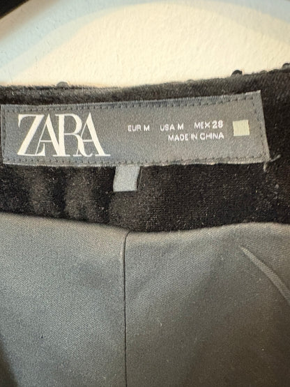 ZARA. Chaleco negro lentejuelas. T M