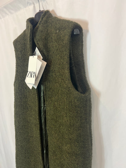 ZARA. Green wool vest. Size XS