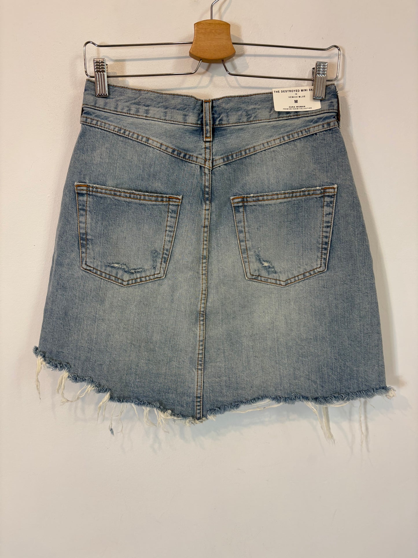 ZARA. Short denim skirt. TM