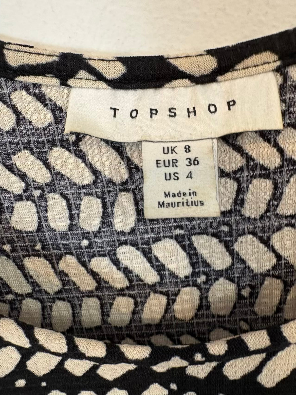 TOPSHOP. Vestido largo bicolor manga larga